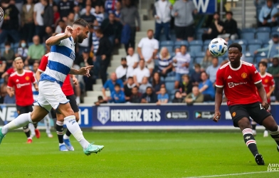 MU thảm bại trước đội bóng hạng nhất Anh