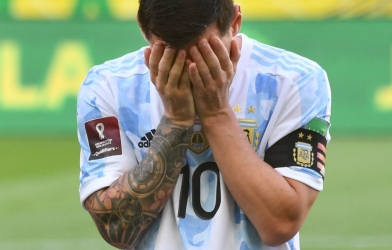 Choáng với nguyên nhân trận Brazil gặp Argentina bị hủy giữa chừng