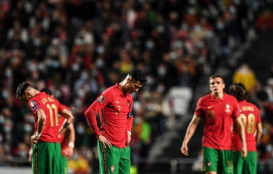 Thua sốc trên sân nhà, Bồ Đào Nha chính thức mất vé dự World Cup 2022