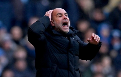 Chia điểm với Liverpool, Man City tiếp tục 'ngậm trái đắng' trước kình địch