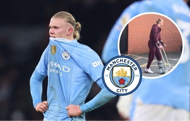 Haaland chống nạng rời sân, báo tin buồn cho derby Manchester