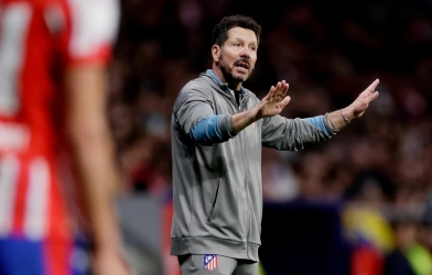 HLV Simeone phá vỡ im lặng khi Atletico sắp có mùa giải trắng tay