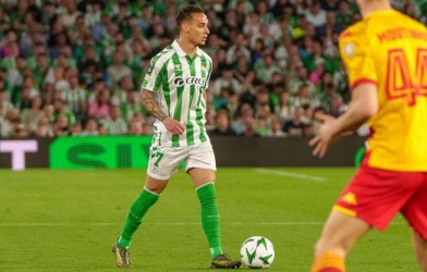 Thắng thuyết phục, Real Betis đặt một chân vào bán kết cúp C3