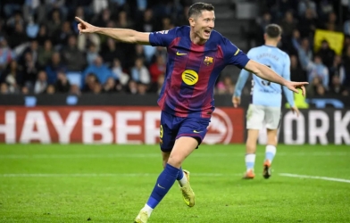 Lewandowski lập hat-trick, Barcelona hạ gục Celta Vigo đầy kịch tính
