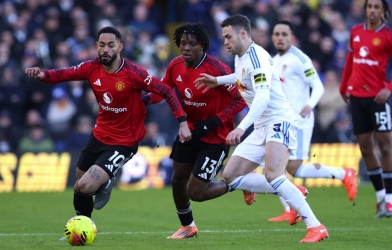 Trận Leeds vs MU gây tranh cãi vì sự cố khó tin