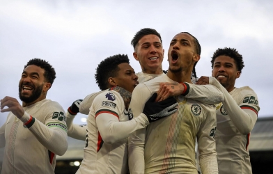 Trực tiếp Crystal Palace 0-3 Chelsea: Adam Wharton thẻ đỏ