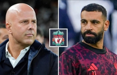 'Cách duy nhất để Salah ở lại là Liverpool sa thải Arne Slot'