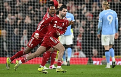 Trực tiếp Liverpool 1-1 Man City: Bernardo Silva ghi bàn gỡ hoà