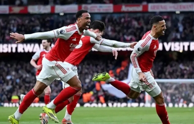 Trực tiếp Mansfield vs Arsenal, 19h15 hôm nay 7/3