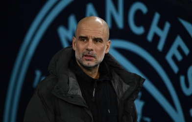 Vừa vào tứ kết, Man City lập tức nhận đòn giáng cực nặng