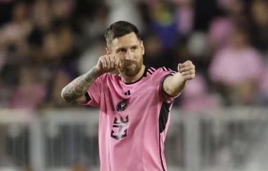 Messi áp sát cột mốc 900 bàn, Inter Miami thăng hoa tại MLS