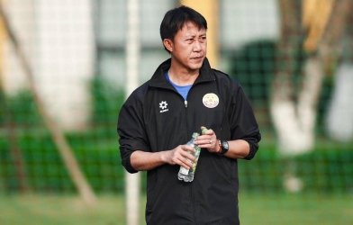 NÓNG: Thêm HLV V-League mất việc giữa mùa giải