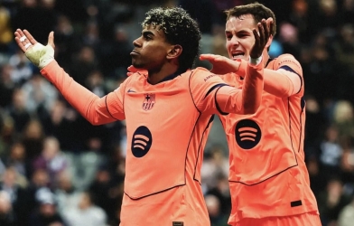 Lamine Yamal lập kỷ lục Champions League, đi vào lịch sử Barcelona