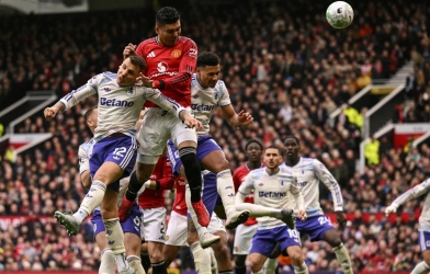 Trực tiếp MU 1-0 Aston Villa: Casemiro đánh đầu mở tỷ số