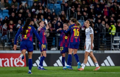 Đè bẹp Real Madrid, Barca tiến sát ngôi vương Tây Ban Nha