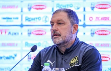 Nóng: HLV Malaysia bị yêu cầu từ chức sau trận thua Việt Nam