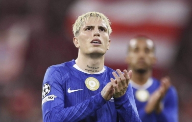 Nóng: Chelsea chốt việc để tiền vệ 40 triệu bảng ra đi