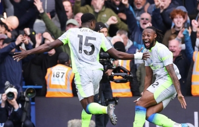 Trực tiếp Chelsea 0-2 Man City: Chelsea phản công tìm bàn