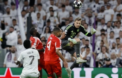 Siêu sao khiến Real Madrid 'khóc hận' gây sốt, trên đường gia nhập Premier League