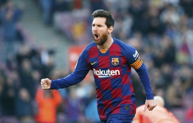 CHÍNH THỨC: Messi tái xuất bóng đá Tây Ban Nha