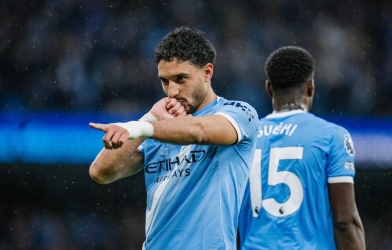 Đánh bại Crystal Palace, Man City ép sát Arsenal trong cuộc đua vô địch
