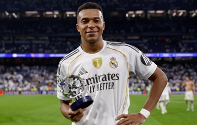 CHÍNH THỨC: Mbappe giành danh hiệu tại Champions League 2025/26