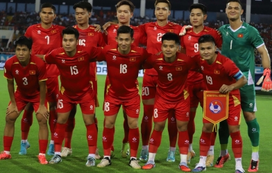 Trực tiếp Việt Nam 0-0 Campuchia: Trận đấu bắt đầu!