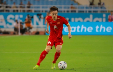 Trực tiếp Việt Nam 1-0 Campuchia: Xuân Son vào sân!