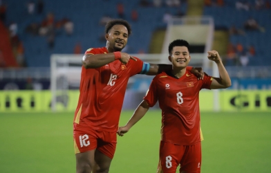 Trực tiếp Việt Nam 2-1 Campuchia: Campuchia phản lưới nhà!