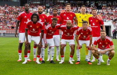 Trực tiếp PSG 1-0 Manchester United: MU tấn công tìm bàn