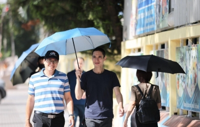 Dự báo thời tiết hôm nay 10/8 trên cả nước: Nắng nóng gay gắt