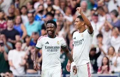 Trực tiếp Real Madrid 3-0 Malaga: Ép sân dữ dội!