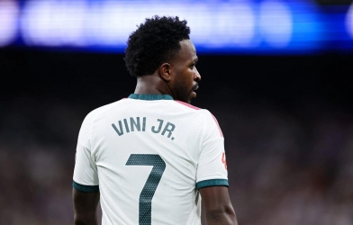 Thất vọng với Vinicius tệ hại, Real Madrid bất ngờ tính nước đi mới