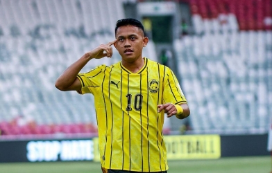 CĐV Malaysia lập tức réo tên Việt Nam khi thắng đậm trận ra quân FIFA ASEAN Cup