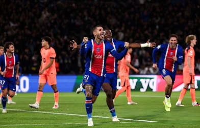 Yamal lập siêu phẩm độc diễn, Barca vẫn phải gục ngã trước PSG