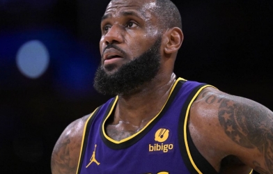 Quyết định cuối cùng gây chấn động của LeBron James, NBA rúng động trước siêu đội hình miền Đông