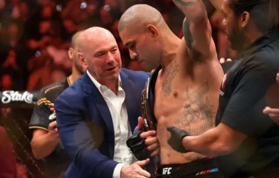 Chủ tịch Dana White phản ứng mạnh mẽ sau chiến thắng của Alex Pereira tại UFC 307