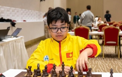 Hai kỳ thủ trẻ Việt Nam tỏa sáng, giành HCV cờ chớp tại giải trẻ thế giới 2025
