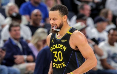 Curry báo tin buồn cho Golden State Warriors về tình hình chấn thương