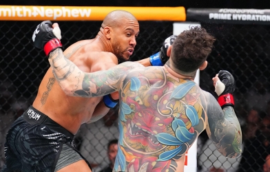 Bị Ciryl Gane chọc mắt, Tom Aspinall sẽ phải lên bàn mổ