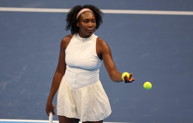 Huyền thoại Venus Williams dự Australian Open 2026 ở tuổi 45