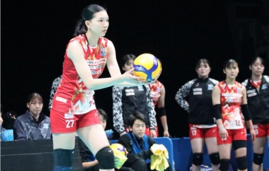 Phụ công Bích Thủy ghi nhiều điểm nhất, CLB Nhật Bản vẫn thua trận thứ 5 liên tiếp