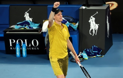 Sinner thoát thua thần kì ở Australian Open 2026 như thế nào?