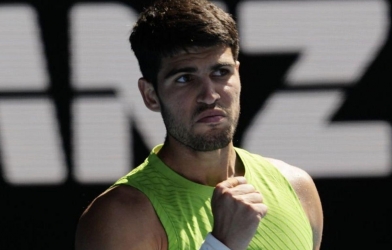 Alcaraz năm thứ 3 liên tiếp lọt tứ kết Australian Open