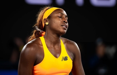 Nhà vô địch Grand Slam thua thảm, đập phá 'bảo bối' tiền triệu