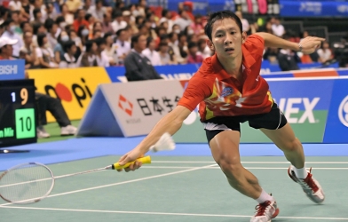 Nguyễn Tiến Minh khuất phục huyền thoại cầu lông thế giới, đối thủ chỉ biết thán phục