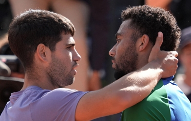 Alcaraz đối đầu Fils ở chung kết Qatar Open 2026