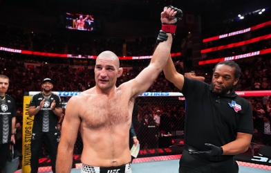 UFC Fight Night 267: Strickland xử đẹp Hernandez, thắng trận đầu sau gần 2 năm