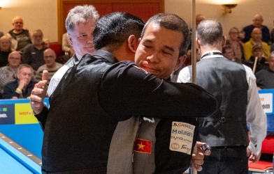 'Gánh team' xuất thần, Trần Quyết Chiến nhận cơn mưa lời khen từ NHM