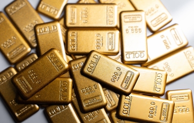 Giá vàng hôm nay 25/3: Vàng tăng ngút trời